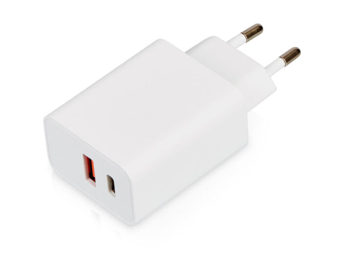 Сетевое зарядное устройство c выходами USB-A и USB-C и быстрой зарядкой QC/PD Recharger Pro, 30 Вт, белый